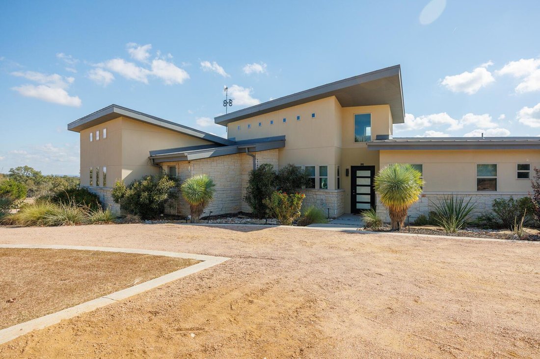 House in Round Mountain, Texas, United States 5 - 17466464