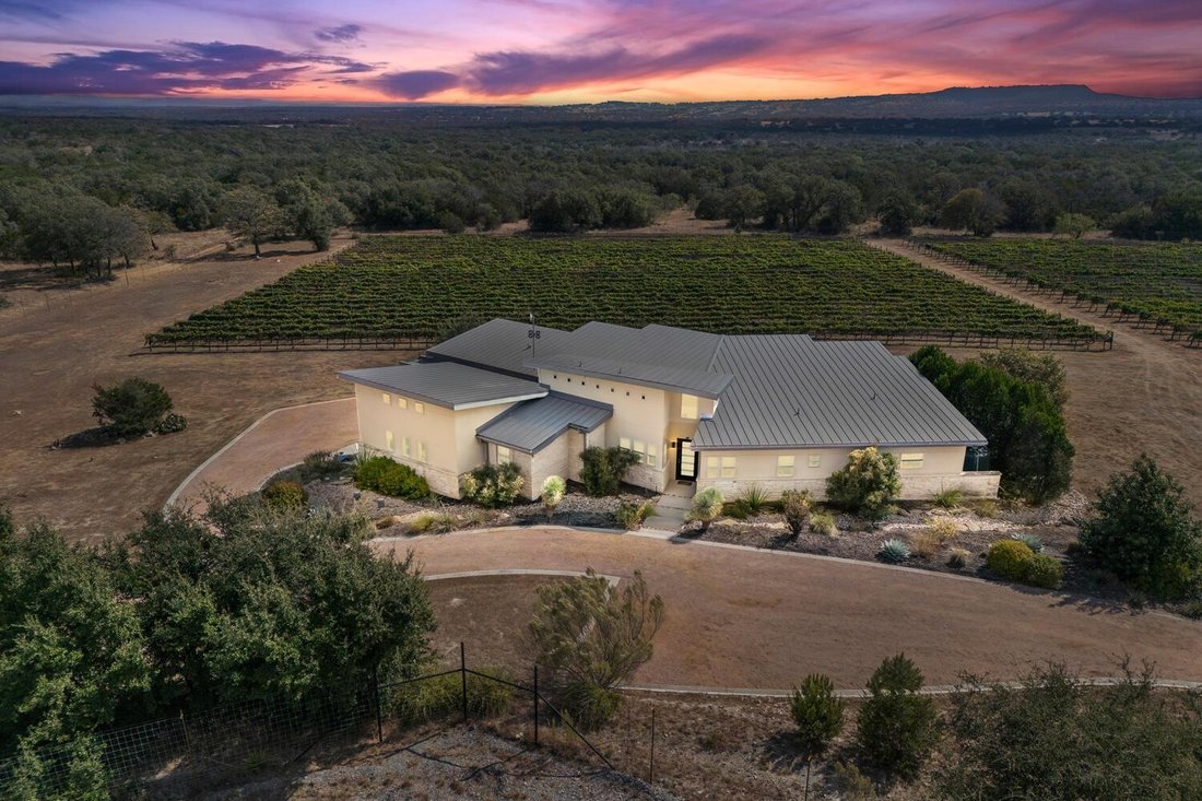 House in Round Mountain, Texas, United States 1 - 17466464