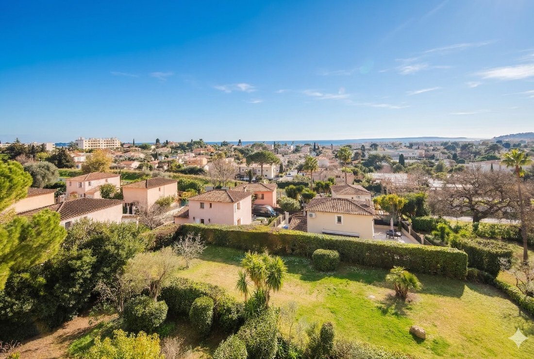 Apartment in Fontmerle, Antibes, France 1 - 17467354