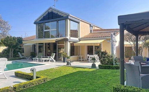 House in Port Neuf, La Rochelle, France 1