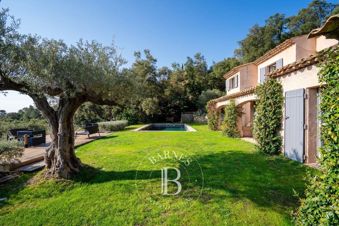 House in Grimaud, Provence-Alpes-Côte d'Azur, France 5 - 17339605