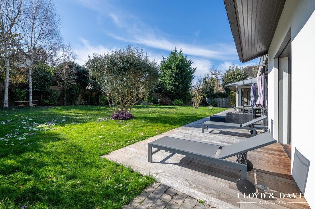 House in Bourg-La Feuillaume Nord, La Celle-Saint-Cloud, France 2 - 17468714