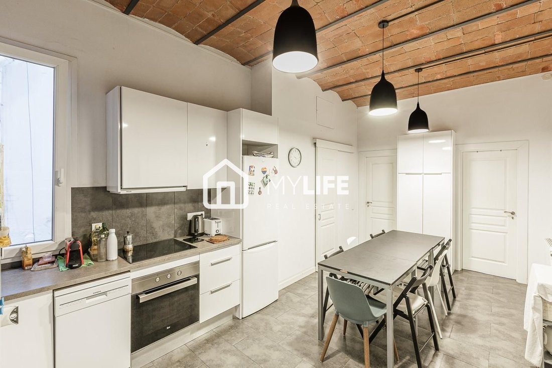 Apartment in Eixample, Barcelona, Spain 3 - 17369543