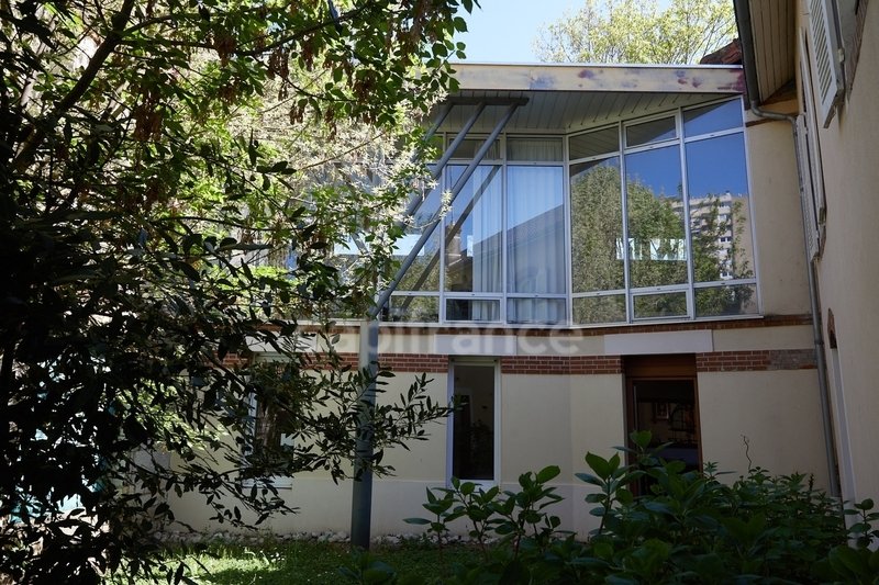 House in Chalon-sur-Saone, Bourgogne – Franche-Comté, France 2 - 17467793