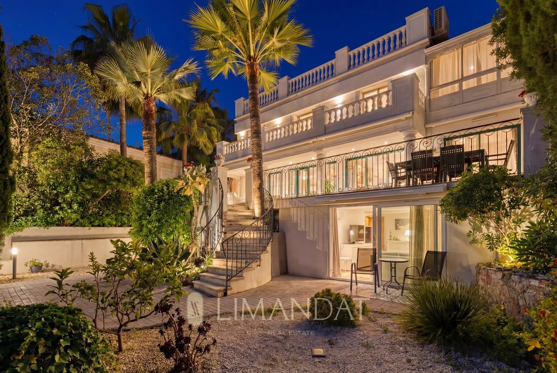 Villa in Cannes, Provence-Alpes-Côte d'Azur, France 2 - 17064005
