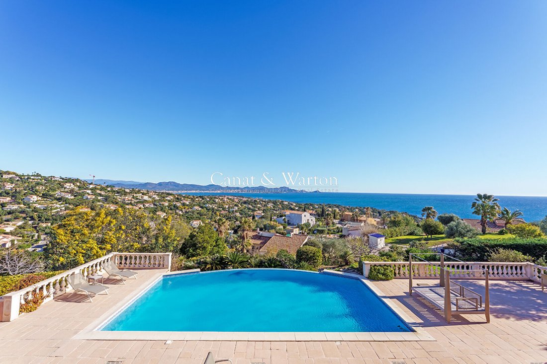 Villa in Les Issambres, Roquebrune-sur-Argens, France 2 - 17465246
