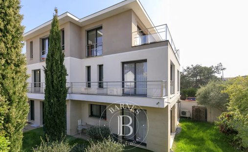 Villa in Chatou, Ile-de-France, France 1