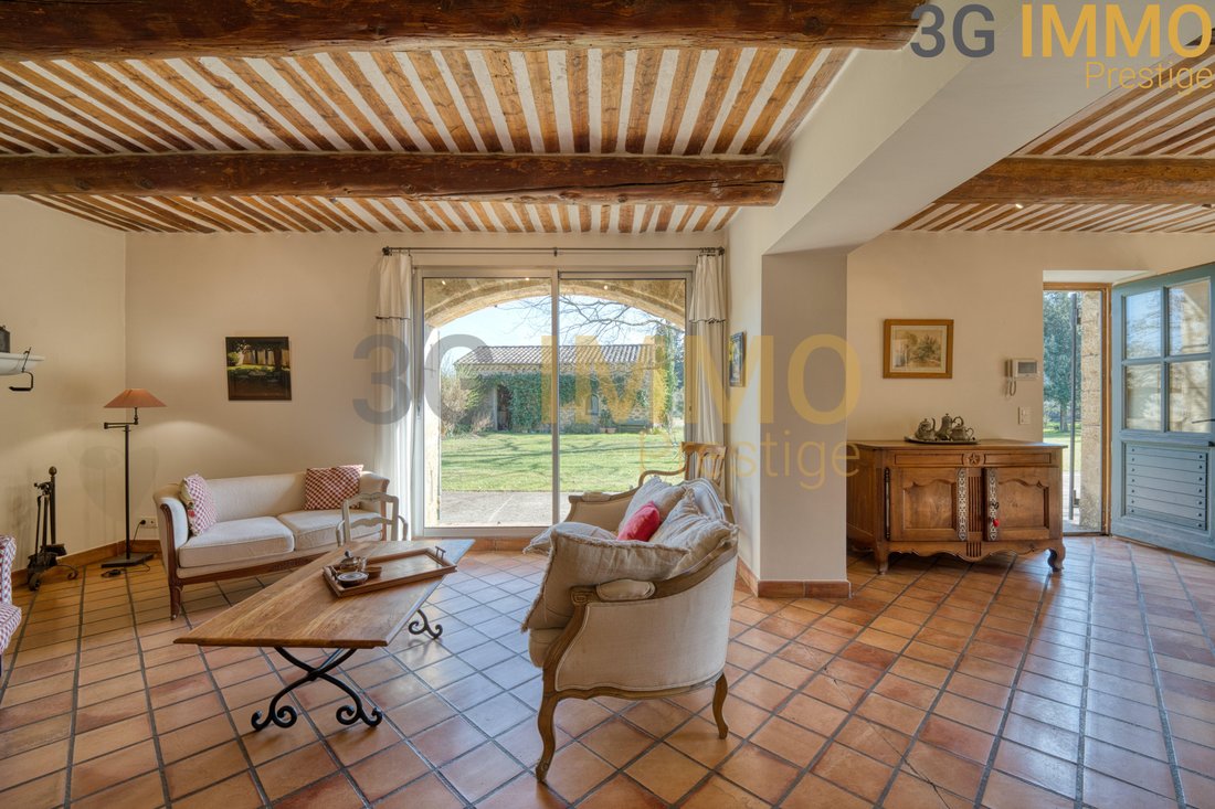 House in Uchaux, Provence-Alpes-Côte d'Azur, France 4 - 17467328