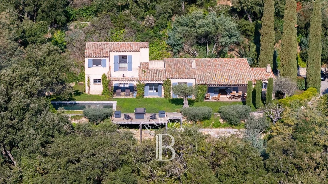 House in Grimaud, Provence-Alpes-Côte d'Azur, France 3 - 17339605
