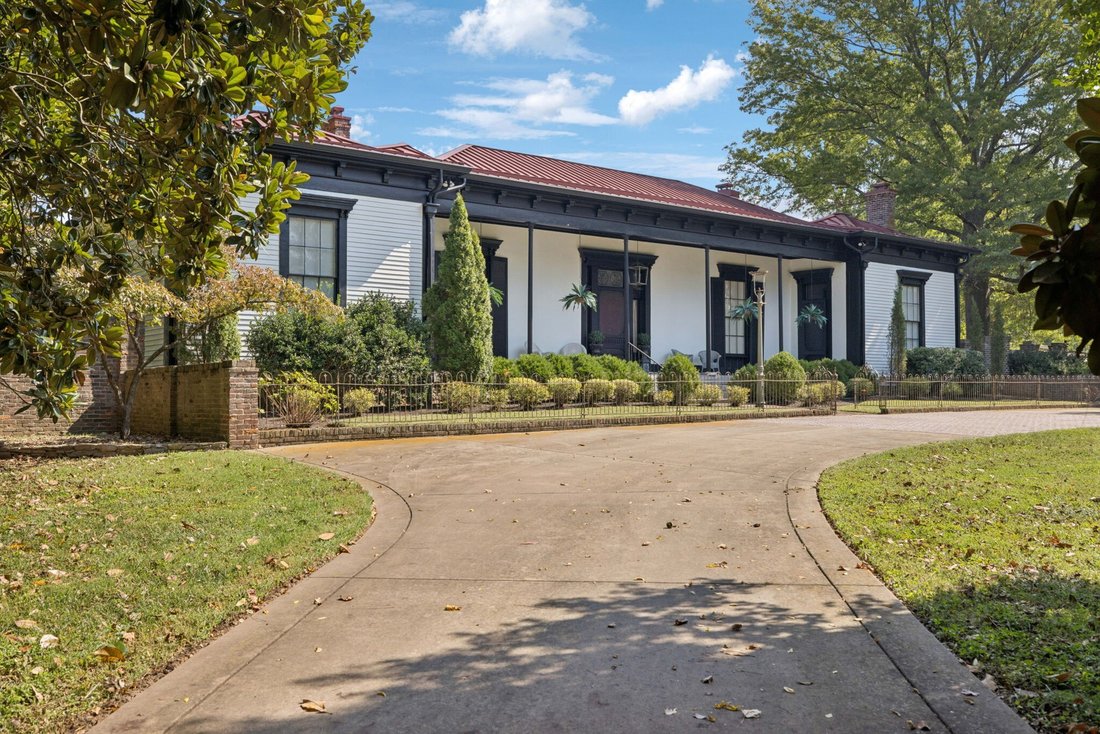 House in Columbia, Tennessee, United States 2 - 17468283