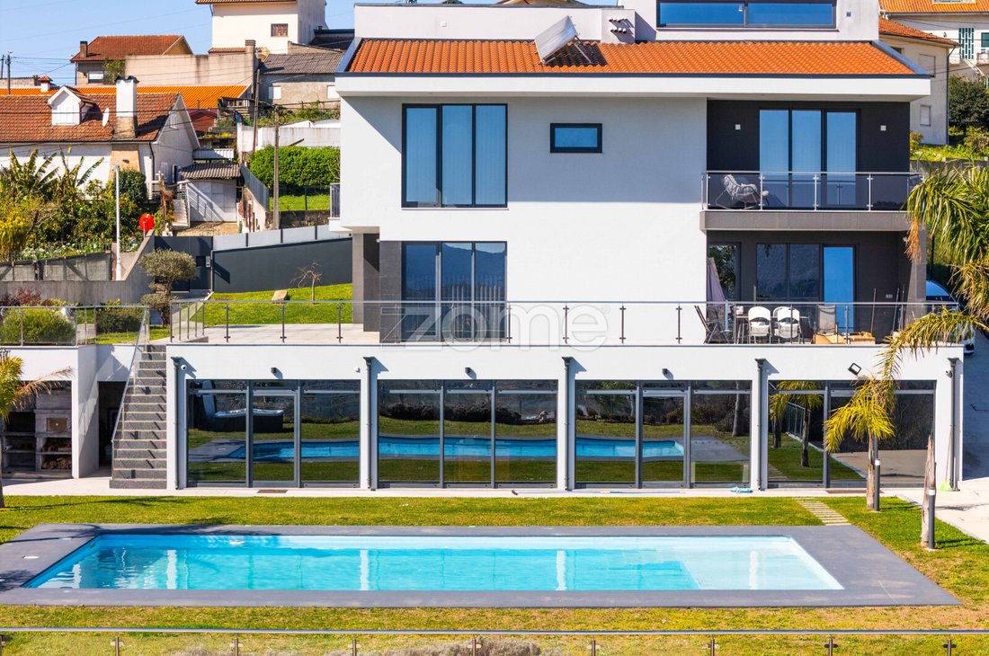 House in Gondomar (Sao Cosme), Valbom e Jovim, Porto District, Portugal 2 - 17468002