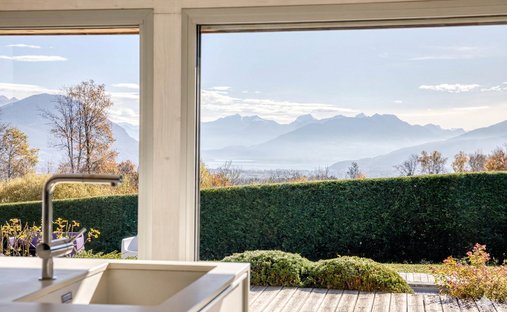 House in Saint-Martin-Bellevue, Filliere, France 1