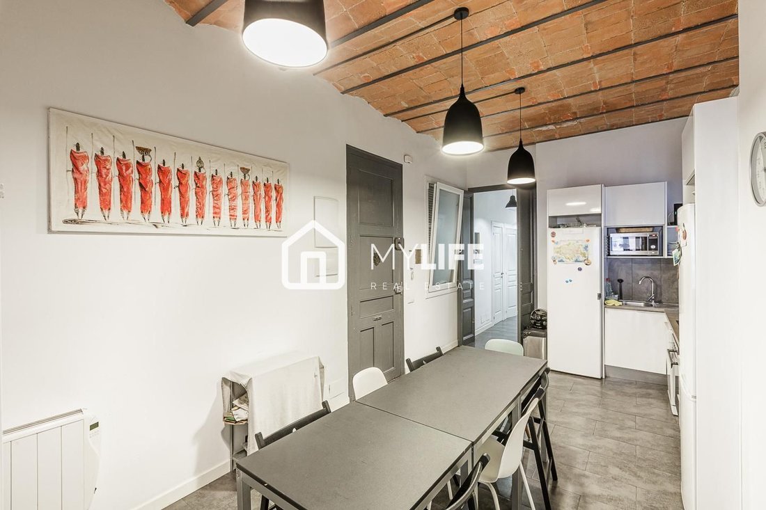 Apartment in Eixample, Barcelona, Spain 5 - 17369543