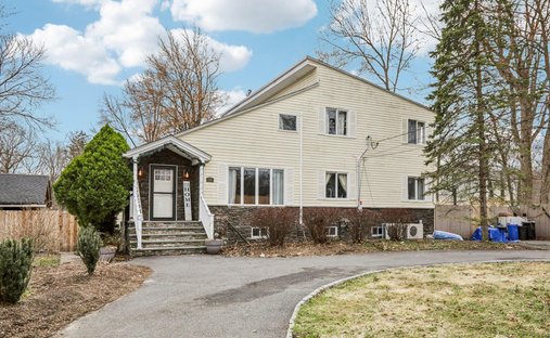 House in New City, New York, United States 1