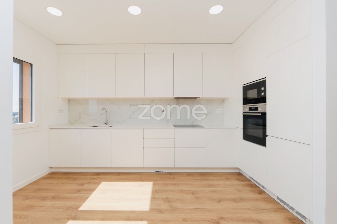 Apartment in Alverca do Ribatejo, Lisbon, Portugal 2 - 17468125