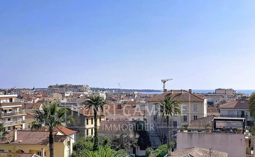 Apartment in Saint Nicolas, Cannes, France 1