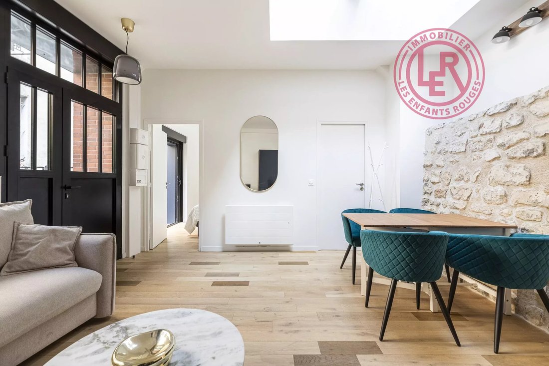 Apartment in Belleville-Saint Maur, Paris 11e Arrondissement, Paris 4 - 15417814