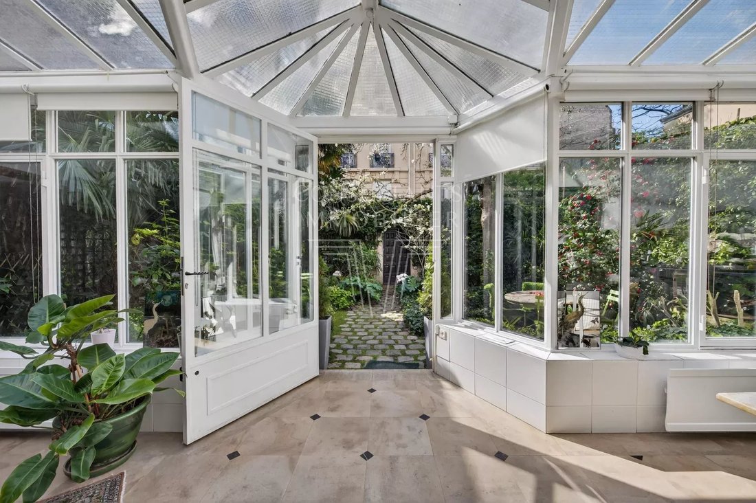 House in Vaugirard-Parc des Expositions, Paris 15e Arrondissement, Paris 3 - 17464988