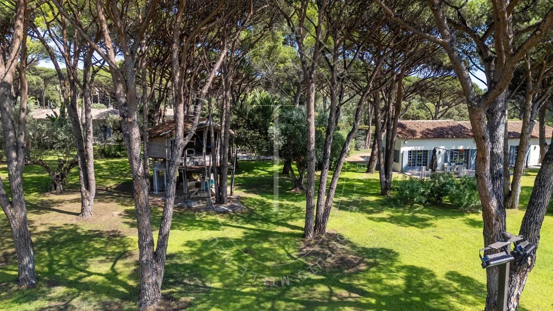 Villa in Ramatuelle, Provence-Alpes-Côte d'Azur, France 3 - 16862198