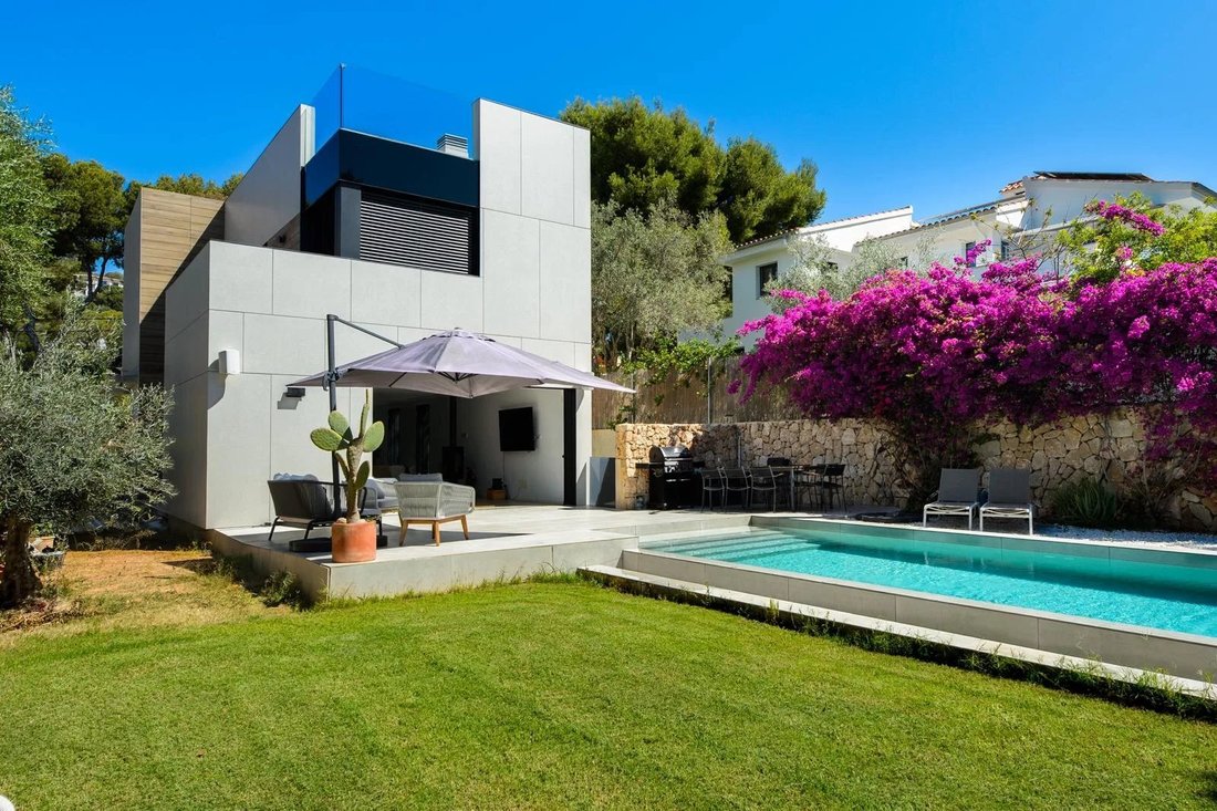Villa in Portals Nous, Calvia, Balearic Islands 2 - 17464398