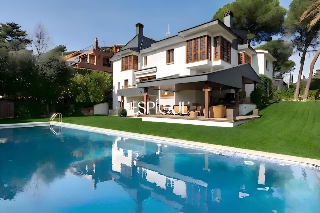 Villa in Sant Cugat del Valles, Catalonia, Spain 2 - 17453220