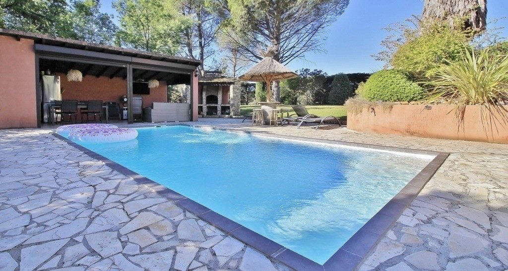 Villa in Générac, Occitania, France 3 - 17468547