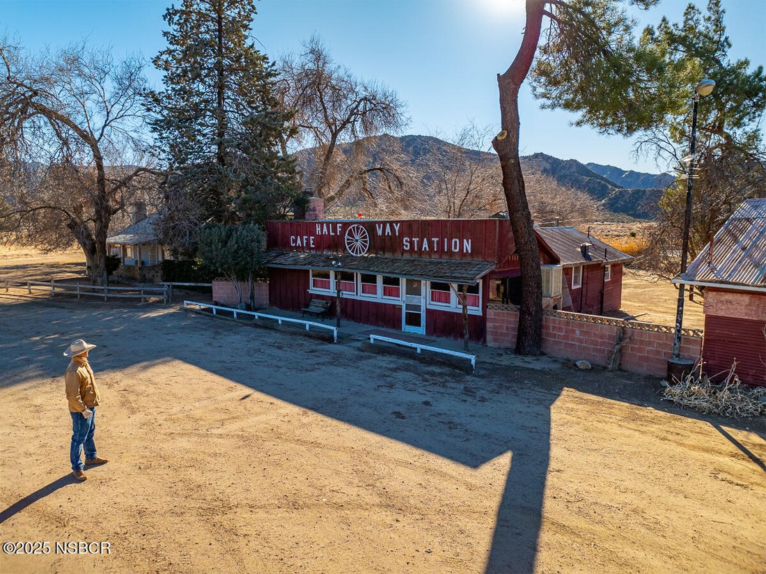 House in Maricopa, California, United States 2 - 17465633
