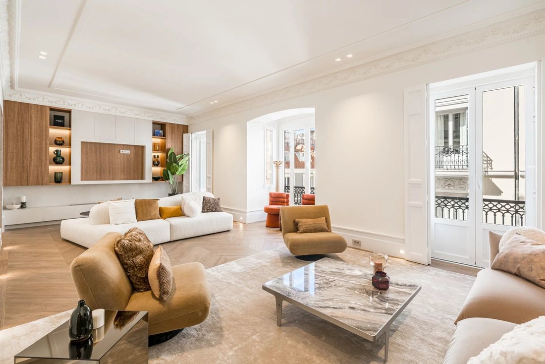 Apartment in Chamberi, Madrid, Spain 2 - 17464874