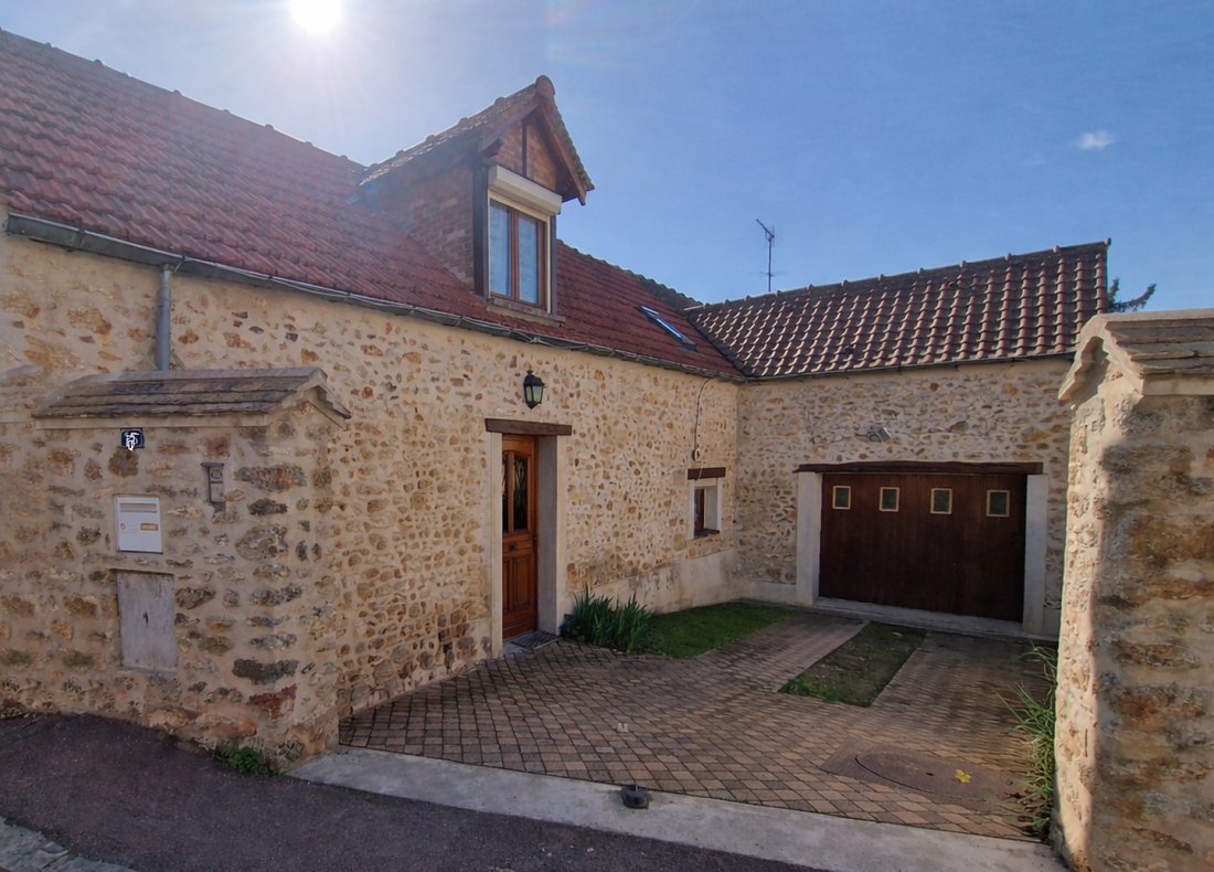 House in Jouars-Pontchartrain, Ile-de-France, France 3 - 17429381
