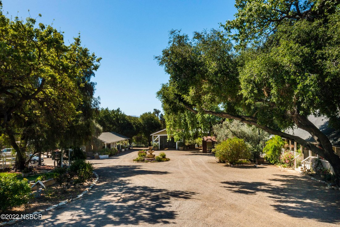 Buellton, California, United States 5 - 17465407
