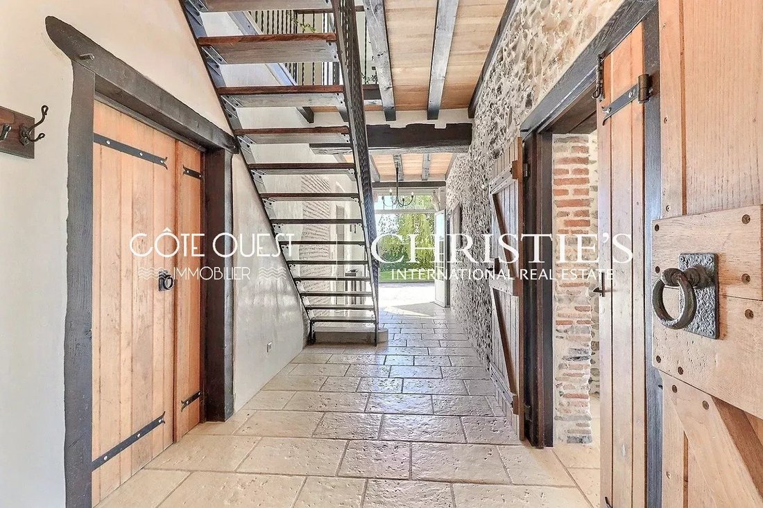 House in Saint-Etienne-d'Orthe, Nouvelle-Aquitaine, France 5 - 17464934