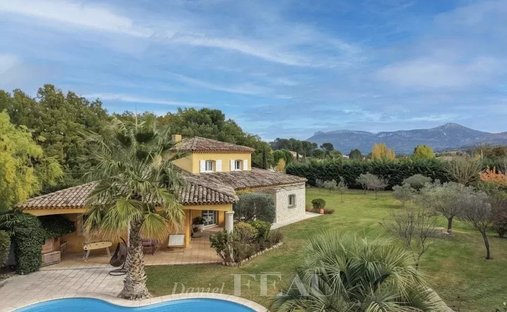 House in Trets, Provence-Alpes-Côte d'Azur, France 1