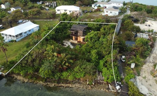 Casa en Blackwood Village, Ábaco Norte, Bahamas 1