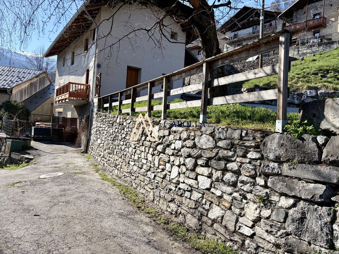 House in Bourg-Saint-Maurice, Auvergne-Rhône-Alpes, France 2 - 17468681