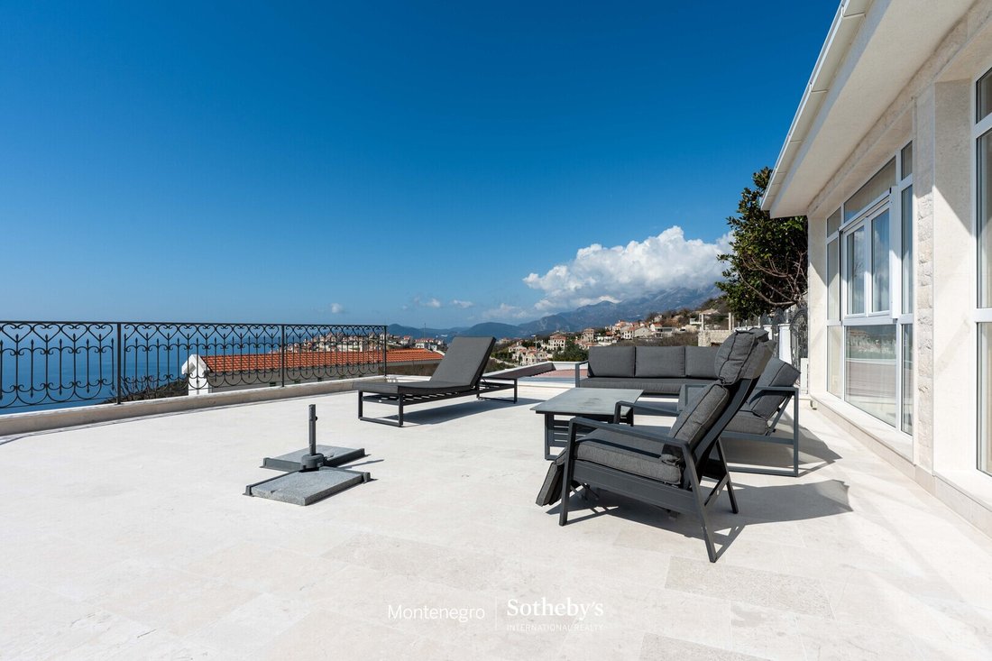 Villa in Blizikuće, Budva Municipality, Montenegro 1 - 17464843