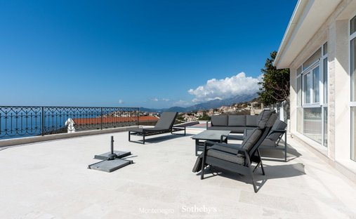 Villa in Blizikuće, Budva Municipality, Montenegro 1