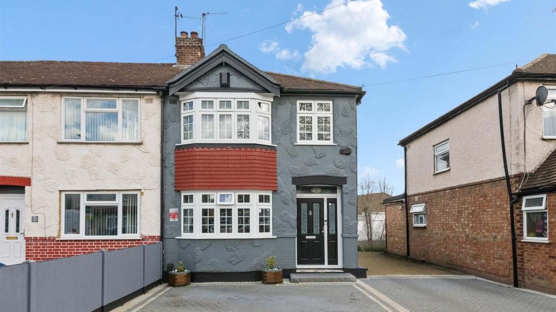 House in Wood End, Hillingdon, England 1 - 17466412
