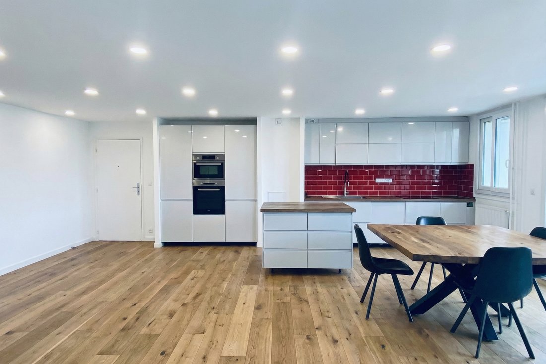Apartment in Eiffel, Levallois-Perret, France 4 - 17464922