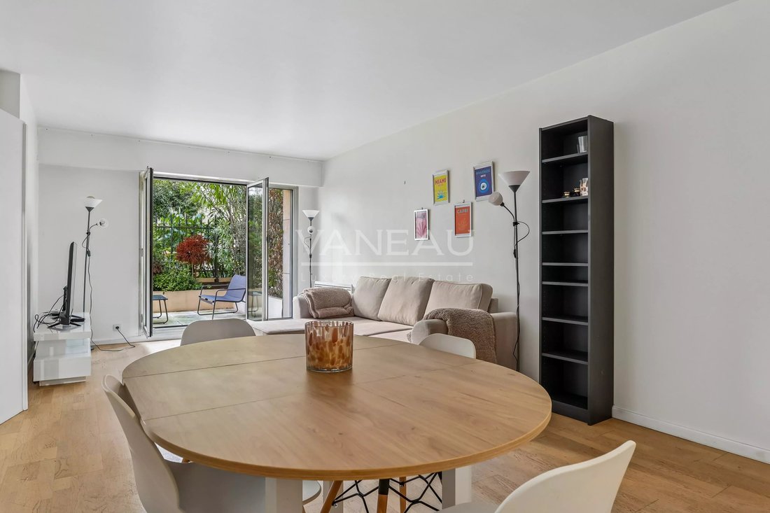 Apartment in Bois de Boulogne, Paris 16e Arrondissement, Paris 1 - 17464347
