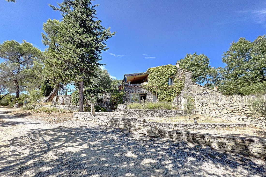 Estate in Gordes, Provence-Alpes-Côte d'Azur, France 4 - 17467173