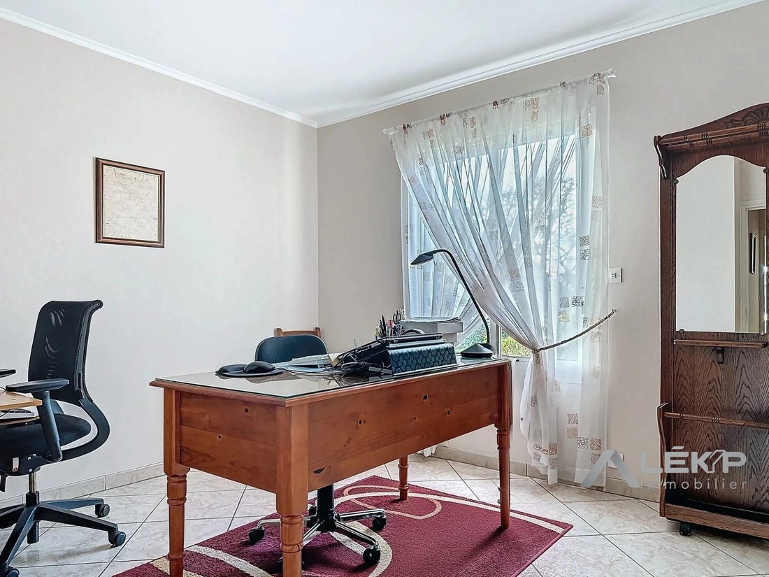 House in Saint-Nicolas-de-Redon, Pays de la Loire, France 5 - 17468637