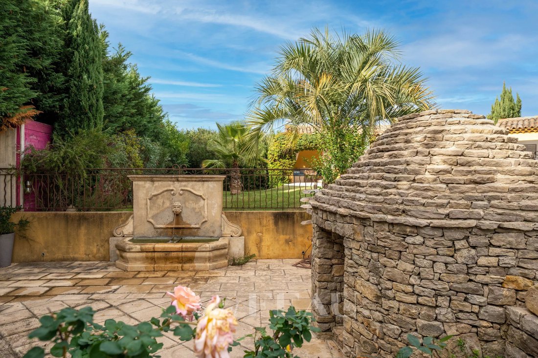 House in Trets, Provence-Alpes-Côte d'Azur, France 4 - 17465192