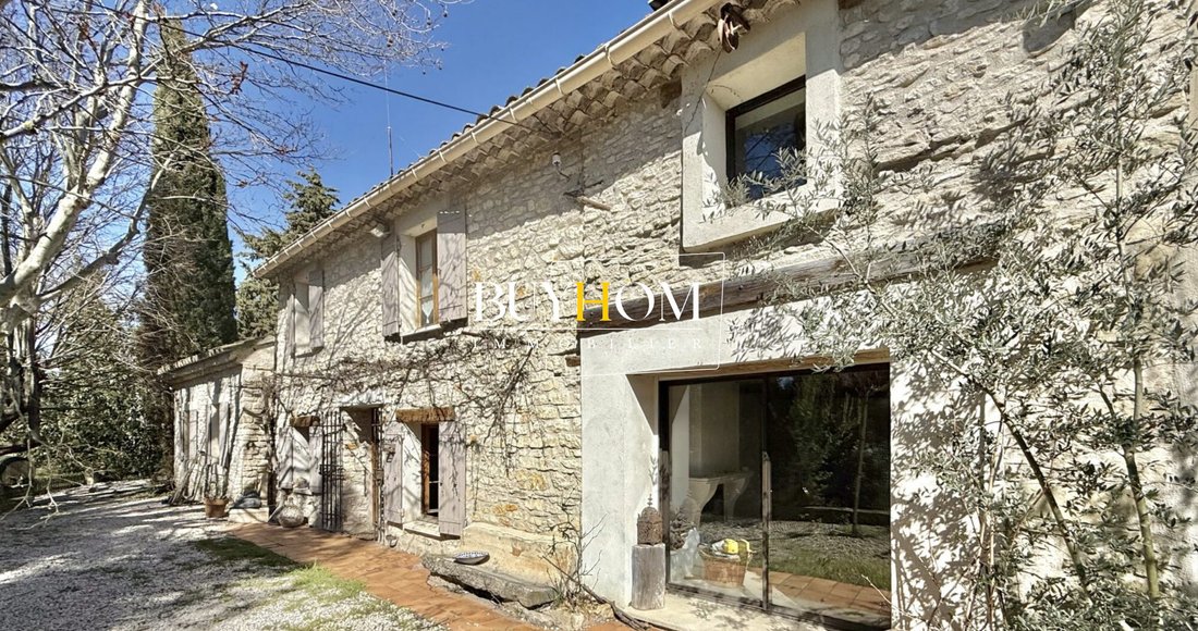 Country House in Nevons-route d'Apt, L'Isle-sur-la-Sorgue, France 1 - 17468632
