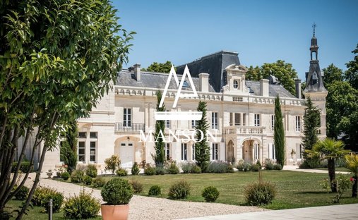 Chateau in Cognac, Neu-Aquitanien, Frankreich 1