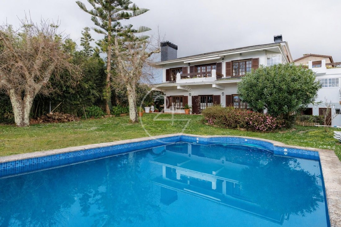 Villa in Vigo (District), Vigo, Spain 1 - 17466936
