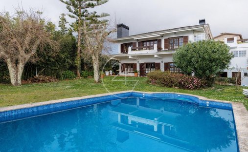 Villa in Vigo, Vigo, Spain 1