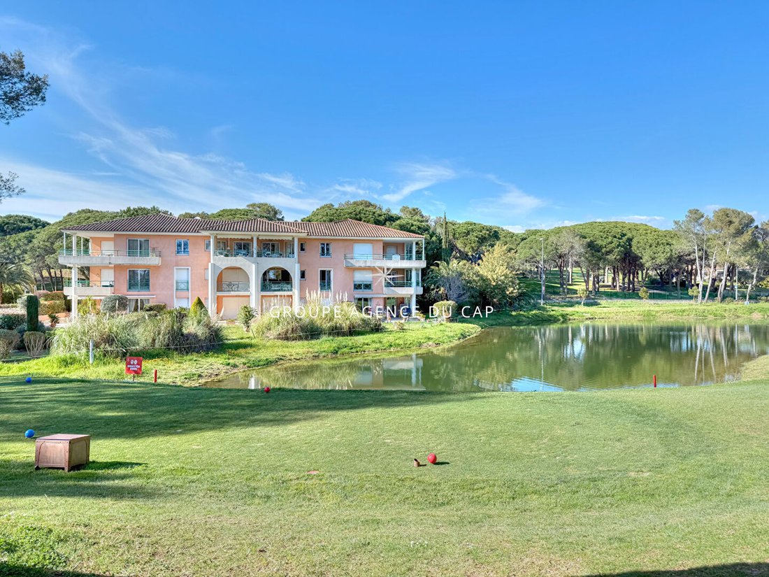 Apartment in Valescure-Vaulongue-Clair Bois-Vallon Suveret, Saint-Raphaël, France 1 - 17467525