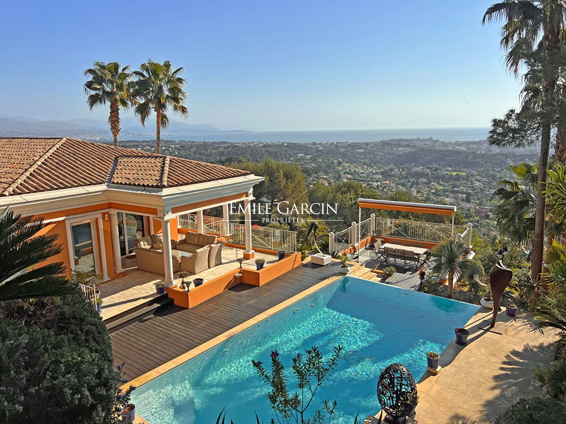 Villa in Gabelle-Courcettes-Les Clos, Vallauris, France 2 - 17467499