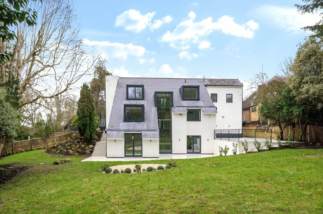 House in Barnet, England 1 - 17466631