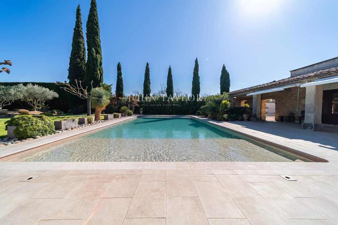 Country House in Robion, Provence-Alpes-Côte d'Azur, France 3 - 17467669